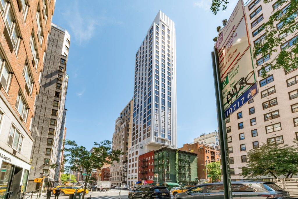 201-E-74th-St-by-Jinnifer-Douglass-00009